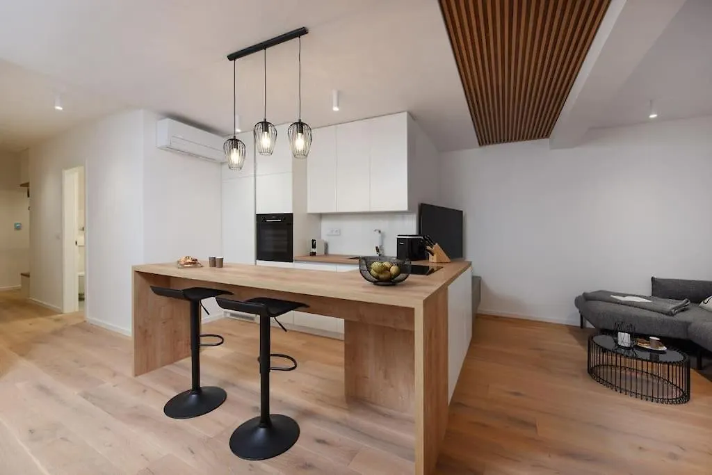 Fux Penthouse Whirlpool Meerblick Zadar