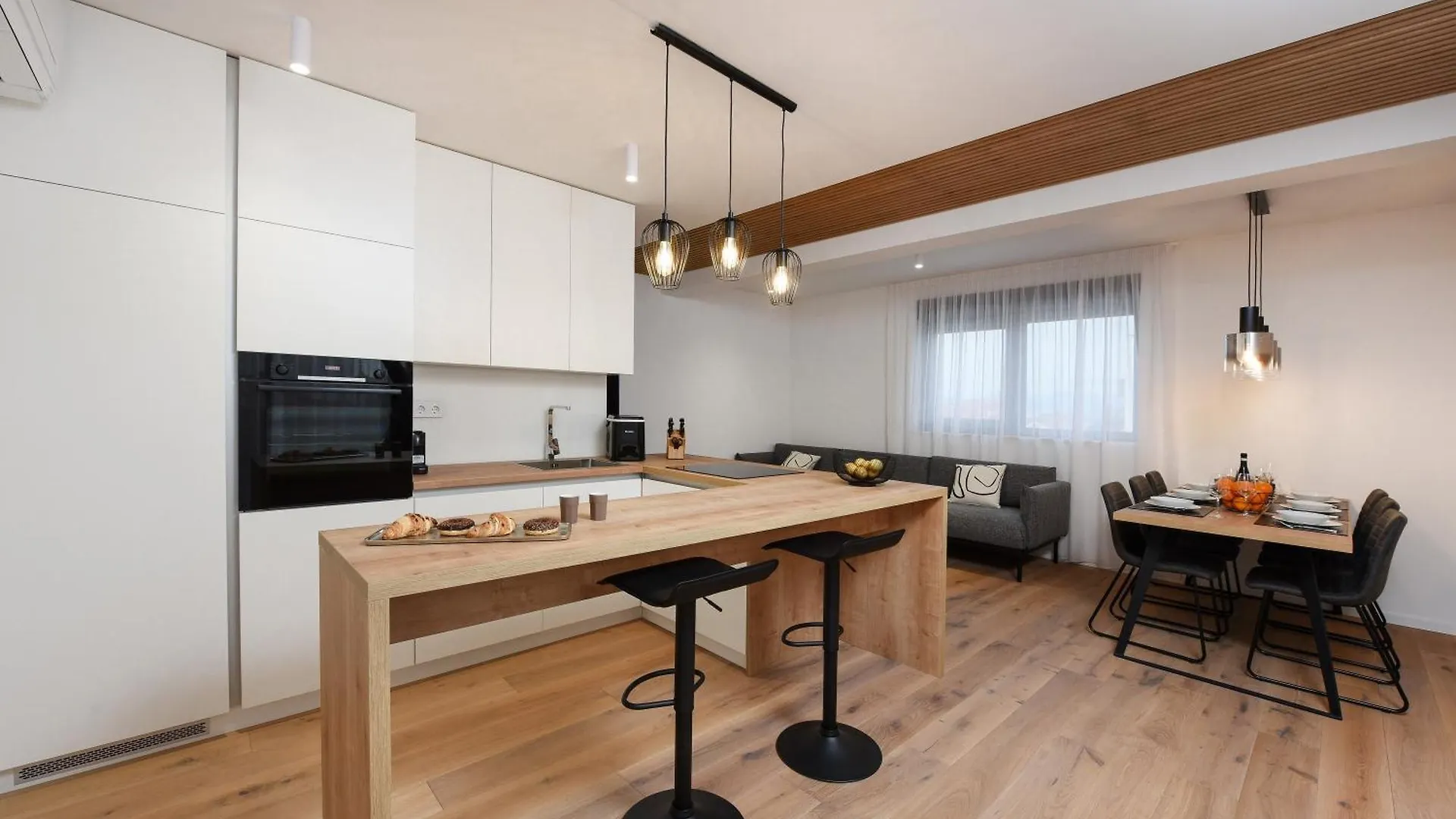 Fux Penthouse Whirlpool Meerblick Zadar 0*,